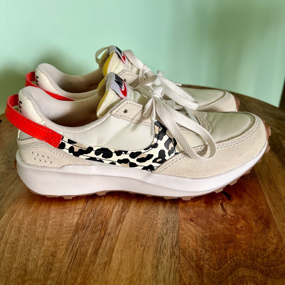 Nike Waffle Debut Women’s Shoes (size 6.5)